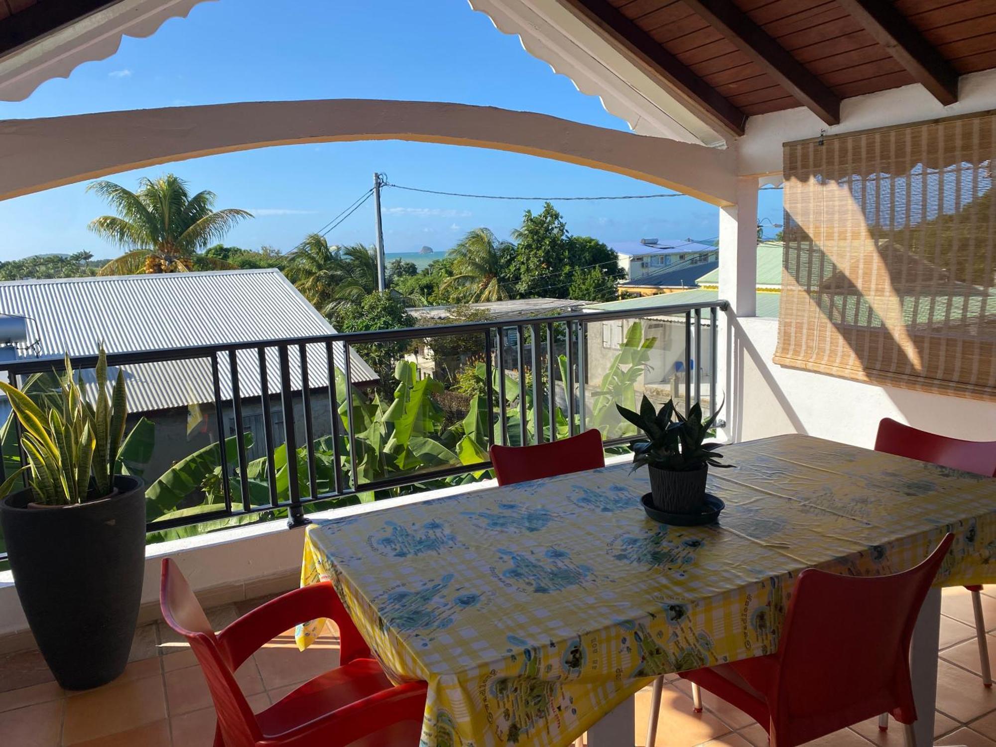 Chez Soul~Etage Entier Avec Vue Sur Mer Sainte-Rose Exterior photo